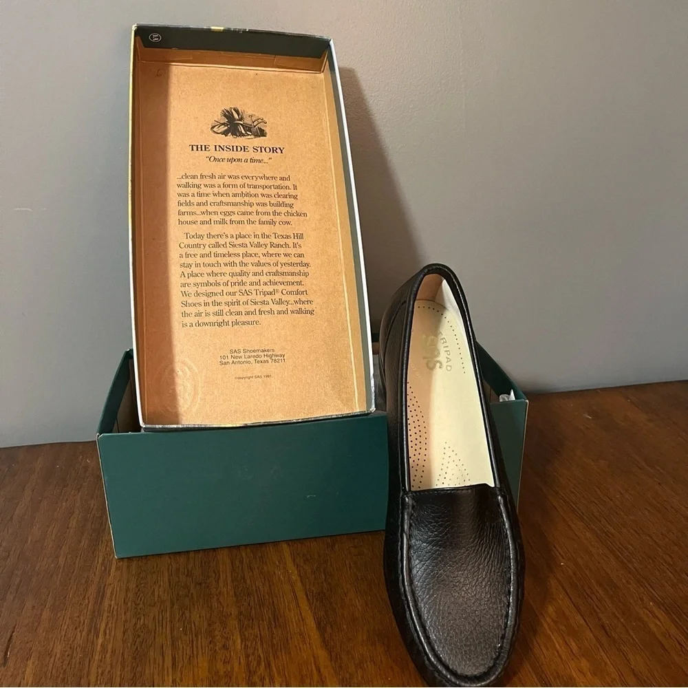 SAS Black Leather Loafers - Picture 12 of 12